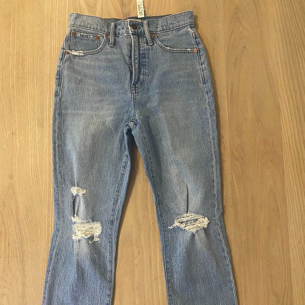New - 26 Madewell The Perfect Vintage Jean in Grandbay Wash: Destructed Edition